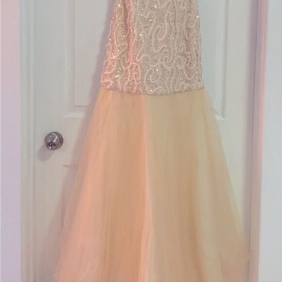 FAVIANA NWT gorgeous sequence maxi gown PROM / COCKTAIL Final Discount - Picture 3 of 8